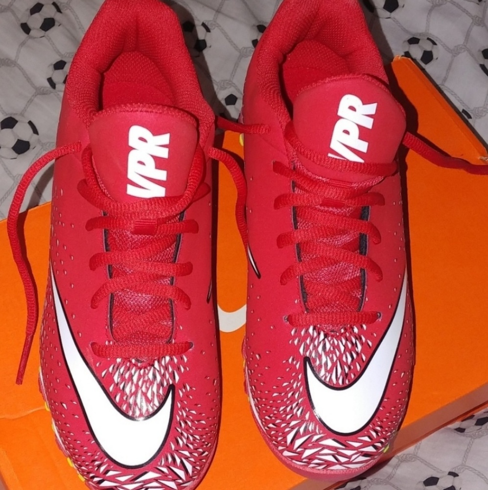 Vpr football cleat boys